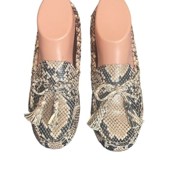 Coach Nadia Driving Mocs Bow Tassel
Loafers Snake Print Leather Shoe Flats 5.5B - Picture 2 of 16